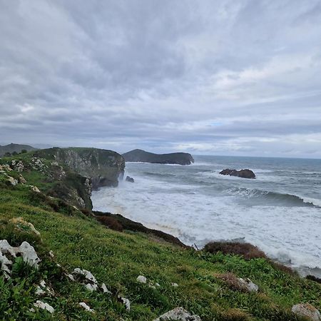 La Cueva De Villahormes Екстериор снимка